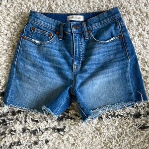 Madewell Medium Wash Midi Denim High Waste Shorts size 25